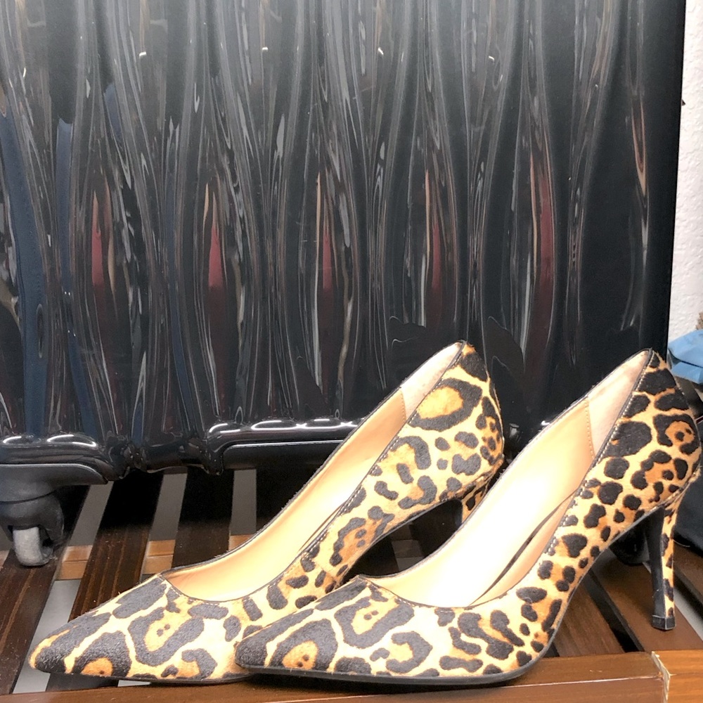 Tan leopard print Calvin Klein pumps-size 8